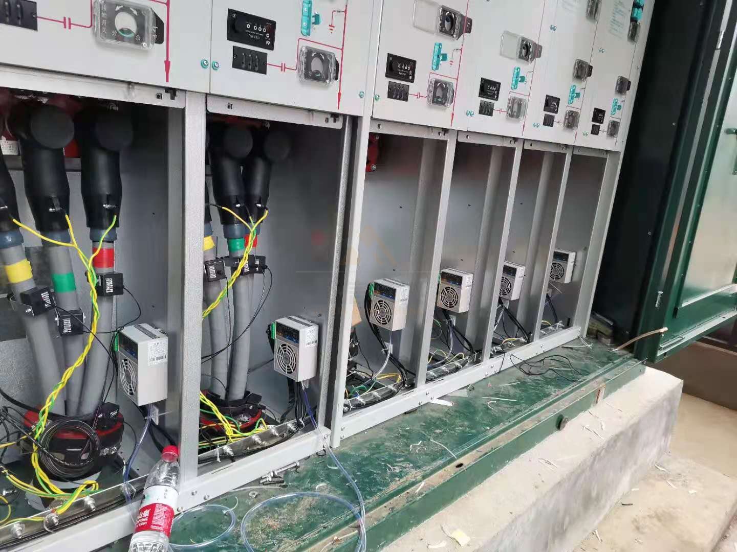 <a href='http://www.huanxijiayi.com' target='_blank'><u>智能除濕裝置</u></a>安裝